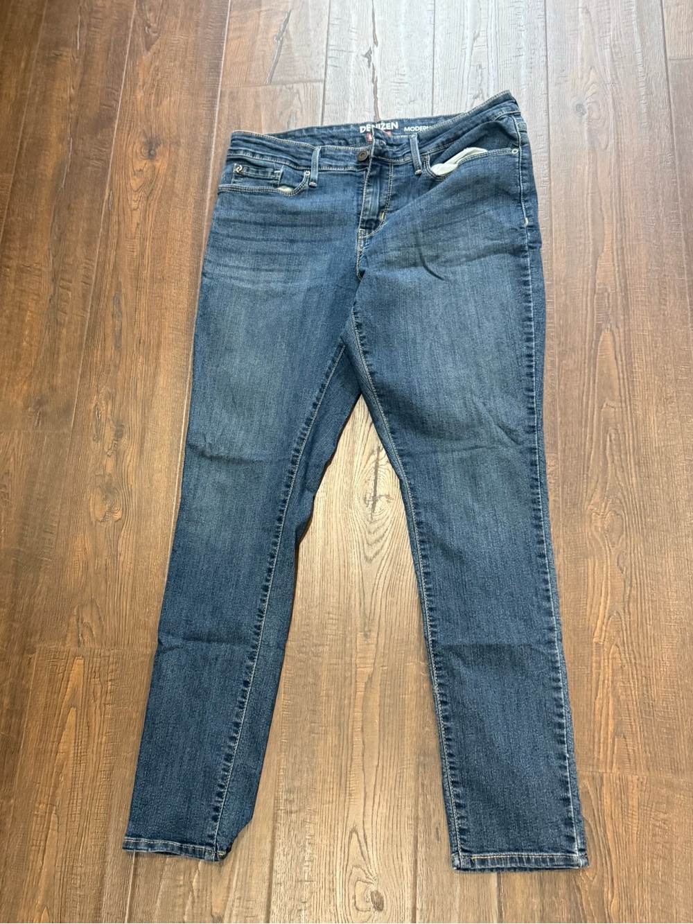 Levi’s Denizen Modern Skinny Women's Dark Blue Slim Jeans